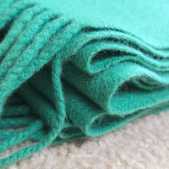 Cashmere Fringe Scarf Kelly Green Thick Soft - Picture 14 of 16